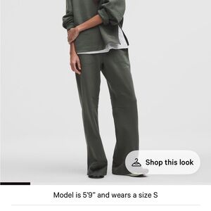 Lululemon Women's Green Sweats